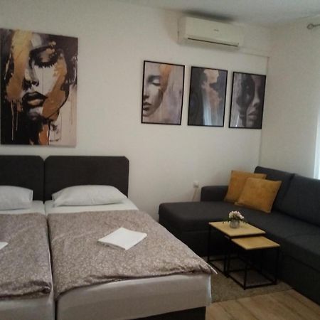 Apartman Vanja Rijeka Exteriör bild